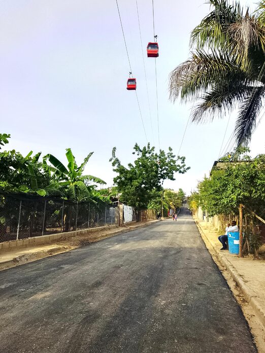 Avanza la reconstrucción de calles en Los Solares de Bella Vista, Santiago