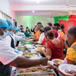 Propeep inicia almuerzos navideños con familias con niños autistas y discapacidad