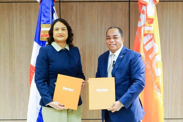 BANDEX y FemRD acuerdan facilitar acceso al crédito productivo a mujeres empresarias