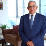 Presidente Luis Abinader instruye crear comisión para mayores controles en Senasa, y adelante que designará a Arismendi Díaz Santana para coordinarla