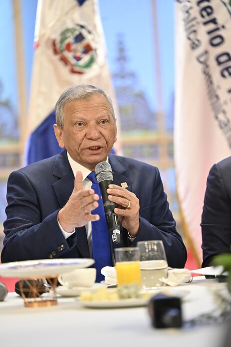 Banreservas lidera en FITUR 2026 con acuerdos de inversión superiores a US$6,500 millones