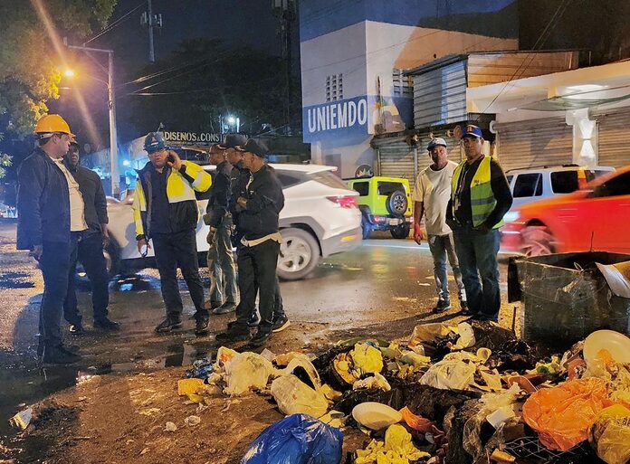 Dío Astacio declara guerra contra la basura en todo el municipio