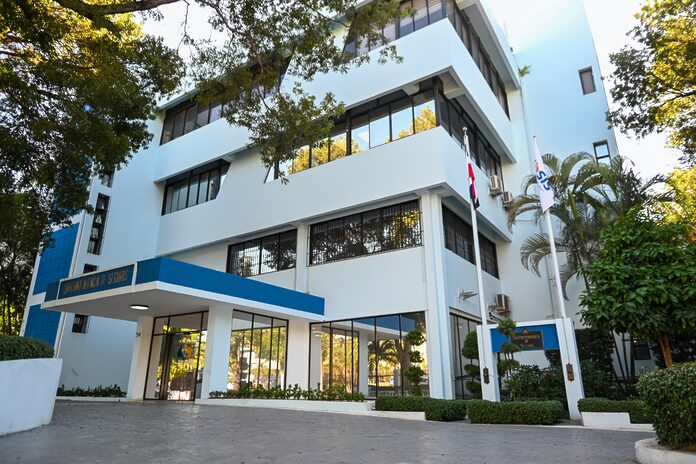 Superintendencia de Seguros destaca solidez y crecimiento sostenido del mercado asegurador dominicano