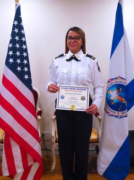Karolina Martínez es ascendida a Mayor y designada Directora Distrital de la Alianza Internacional de Capellanes & Policía de Servicios Voluntarios en New Jersey