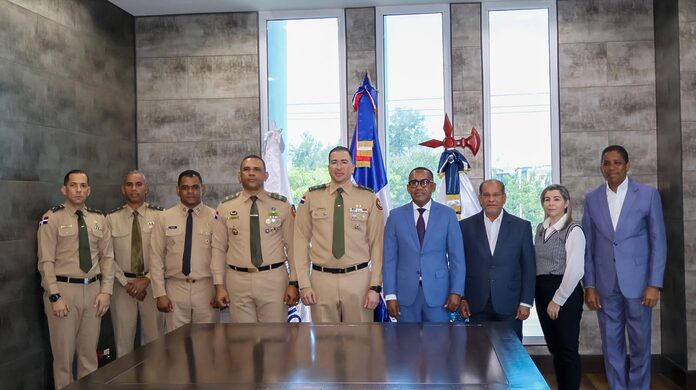 Instituto Cartográfico Militar y Departamento Aeroportuario firman acuerdo de cooperación interinstitucional