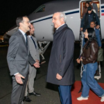 Presidente Abinader llega a París donde se reunirá con su homólogo Emmanuel Macron y participará en Foro Global Anticorrupción e Integridad