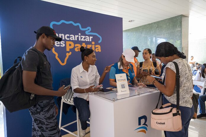Banreservas realiza jornadas de bancarización para estudiantes de la UASD y el ITLA