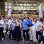 Raquel Peña comparte con miles de madres en Barahona durante jornada “Madres que Sostienen”