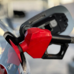 Suben precios de combustibles; Gobierno mantiene congelado el GLP con subsidio de RD$954.9 millones