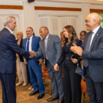 Presidente Abinader fortalece vínculos con la diáspora dominicana y reafirma compromiso durante su visita a Costa Rica