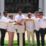 David Collado inicia el malecón Boca Chica y dos parques.