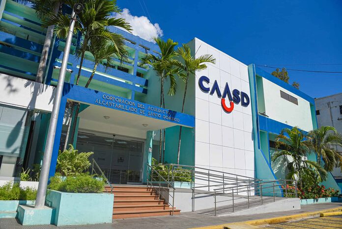 CAASD inicia sustitución completa del sistema sanitario de San Carlos