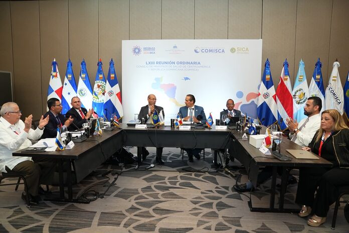 Ministerio de Salud entrega presidencia del COMISCA dejando una agenda regional fortalecida